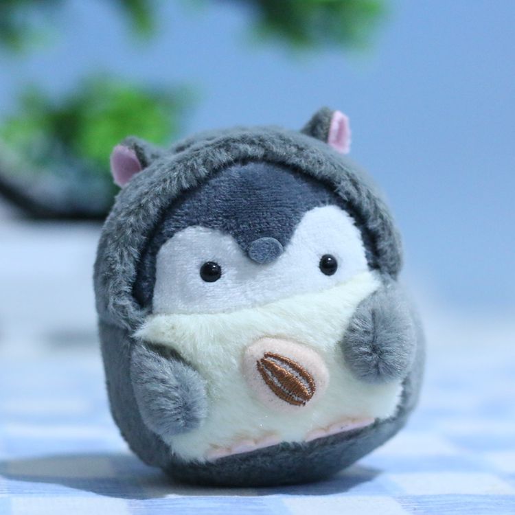 Japanese-style cute and adorable little penguin pendants, plush toys, figurines, bags, pendants, dolls, keychains
